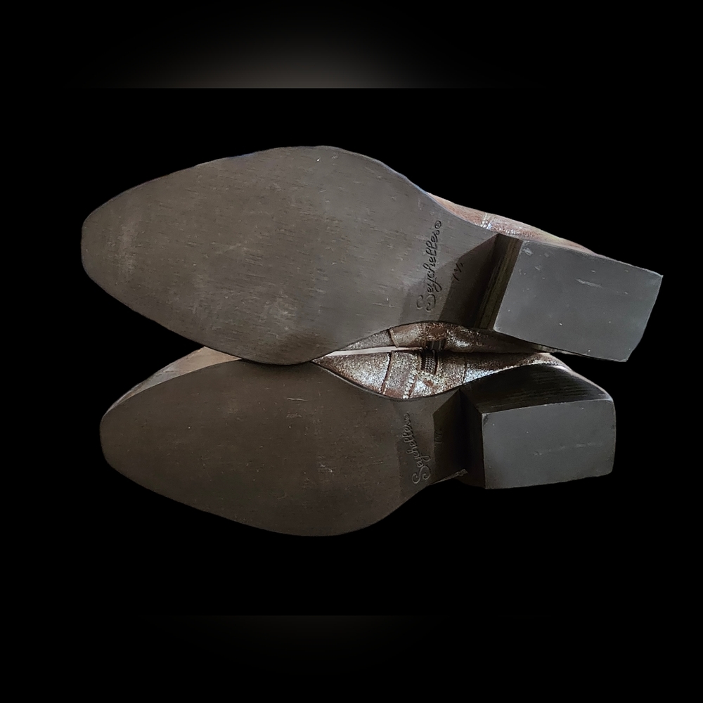 Seychelles Upside Boot In Distressed Pewter Suede… - image 8